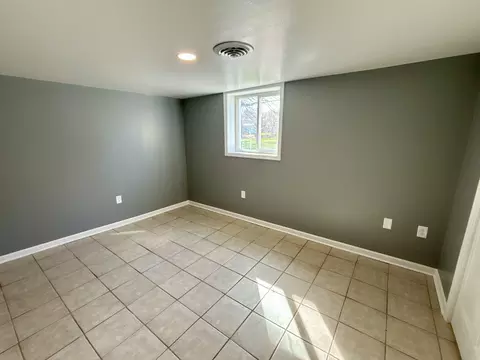 Bedroom - 702 4th Ave, Ottawa, IL 61350 photo 1 of 4