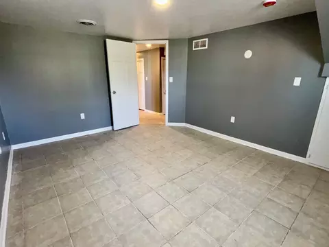 Bedroom - 702 4th Ave, Ottawa, IL 61350 photo 4 of 4