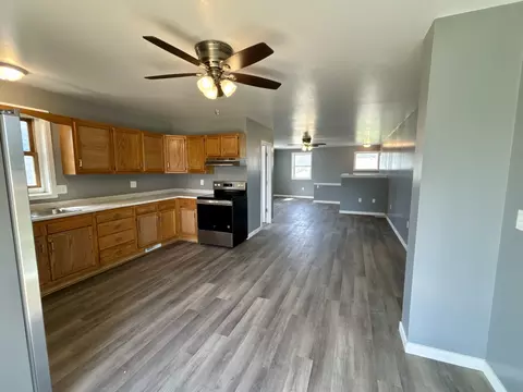 Kitchen - 702 4th Ave, Ottawa, IL 61350 photo 1 of 5