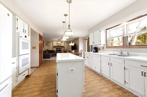 Kitchen - 1107 Pember Cir, West Dundee, IL 60118 photo 2 of 2