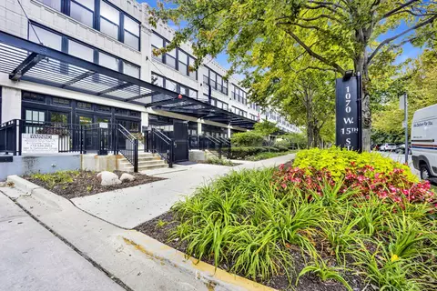 1070 W 15th St #349, Chicago, IL 60608