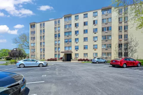 9725 S Karlov Ave #610, Oak Lawn, IL 60453
