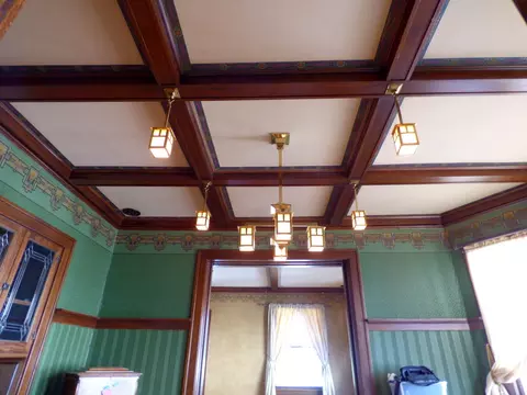 Dining - 121 Monroe Ave, Elgin, IL 60123 photo 2 of 2