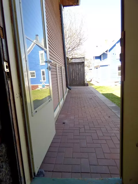 Exterior - 121 Monroe Ave, Elgin, IL 60123 photo 2 of 10