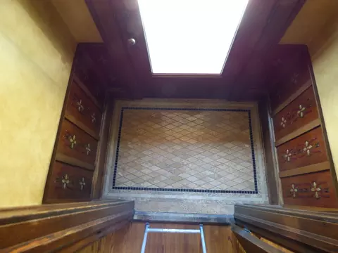 Entry Way - 121 Monroe Ave, Elgin, IL 60123 photo 1 of 2