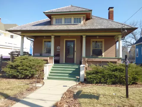 Exterior - 121 Monroe Ave, Elgin, IL 60123 photo 10 of 10