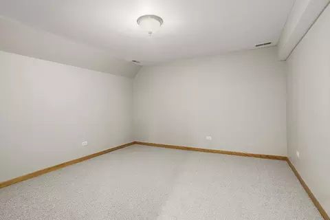 Bedroom - 1153 Linden Cir, Beecher, IL 60401 photo 2 of 2