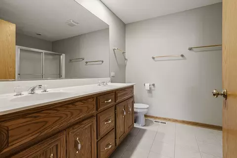 Bath - 1153 Linden Cir, Beecher, IL 60401 photo 1 of 3