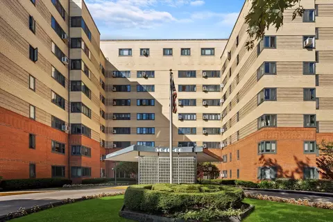 5048 N Marine Dr #F3, Chicago, IL 60640