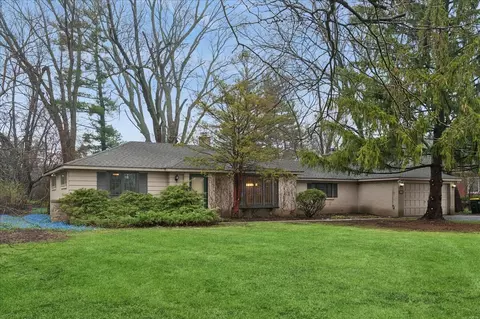 306 Lonsdale Rd, Prospect Heights, IL 60070