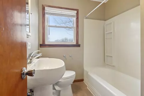 Bath - 7416 S Thomas Ave, Bridgeview, IL 60455 photo 1 of 1