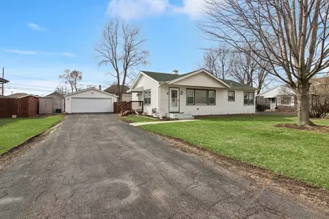 7416 S Thomas Ave, Bridgeview, IL 60455