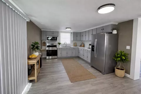 Kitchen - 337 Whitney Ave, Kewanee, IL 61443 photo 3 of 3