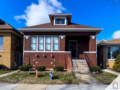 8640 S Bennett Ave, Chicago, IL 60617