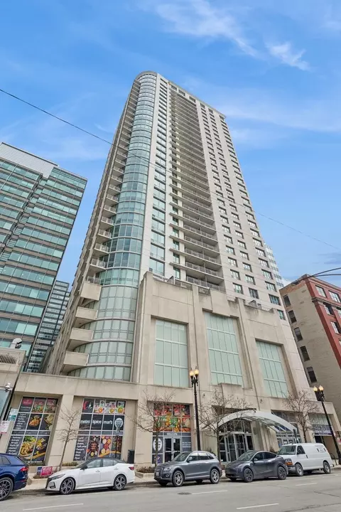 125 S Jefferson St #2106, Chicago, IL 60661