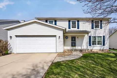 2704 Brighton Ln, Bloomington, IL 61704