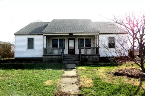 41681 Main St, Hoopeston, IL 60942