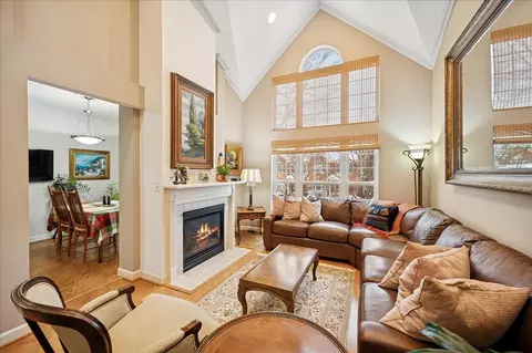 Living - 2710 Langley Cir, Glenview, IL 60025 photo 1 of 4