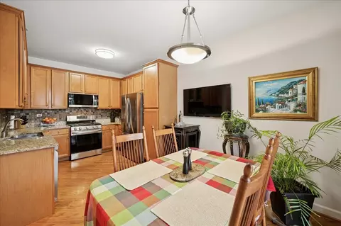 Kitchen - 2710 Langley Cir, Glenview, IL 60025 photo 1 of 3