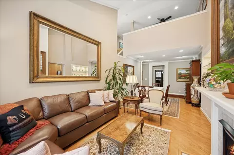 Living - 2710 Langley Cir, Glenview, IL 60025 photo 3 of 4