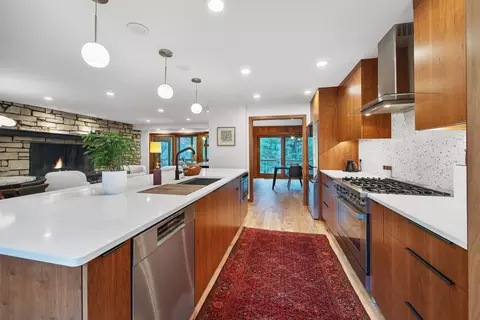 Kitchen - 219 Parkview Dr, Bloomington, IL 61701 photo 1 of 13