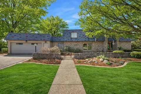 Exterior - 219 Parkview Dr, Bloomington, IL 61701 photo 7 of 15