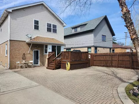 Exterior - 5877 N Central Ave, Chicago, IL 60646 photo 2 of 11