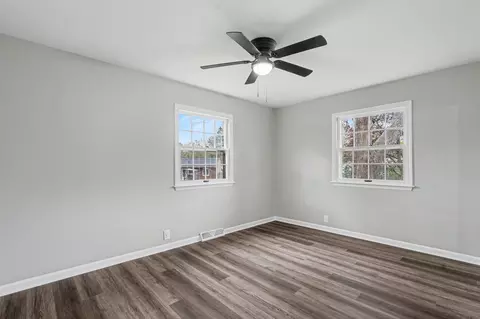 Bedroom - 2303 Brookhaven Dr, Champaign, IL 61821 photo 4 of 5