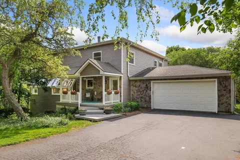1010 S Summit St, Barrington, IL 60010