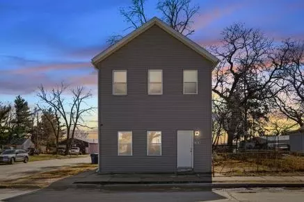 1101 W 6th St, Davenport, IA 52802