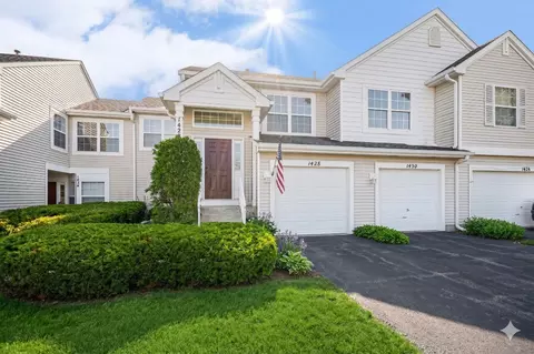 1428 Meadowsedge Ln, Carpentersville, IL 60110
