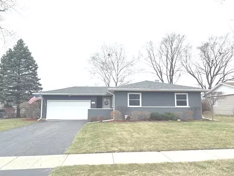 1242 N Linden Ave, Palatine, IL 60074