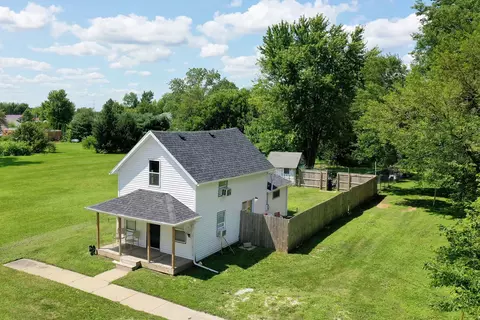 1506 E 2710n Rd, Clifton, IL 60927