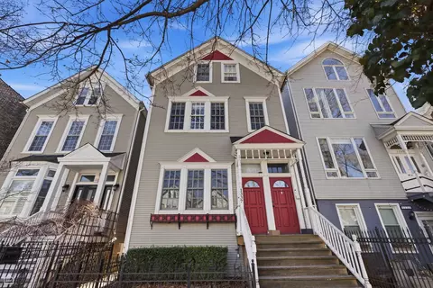 1337 W Barry Ave, Chicago, IL 60657