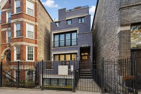 1245 N Greenview Ave #3, Chicago, IL 60642