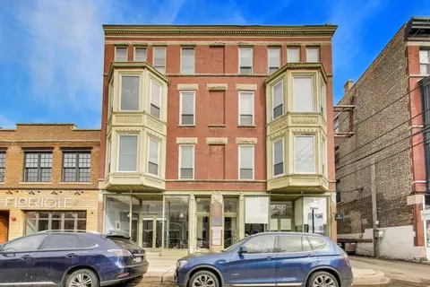 1214 W Webster Ave #2E, Chicago, IL 60614
