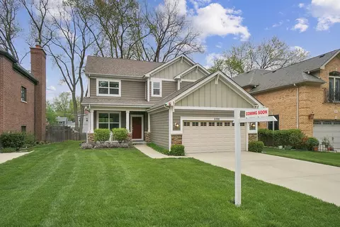 2520 Oak Ave, Northbrook, IL 60062