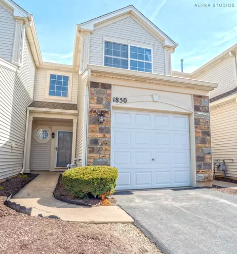 1850 Wisteria Dr, Aurora, IL 60503