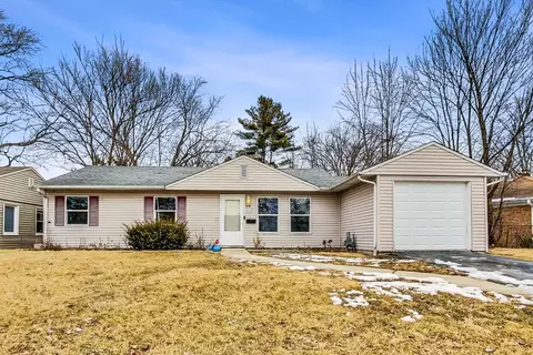 318 Marquette St, Park Forest, IL 60466