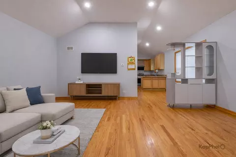 Living - 3548 S Artesian Ave, Chicago, IL 60632 photo 5 of 14