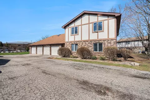 625 Crescenzo Ct #B, New Lenox, IL 60451