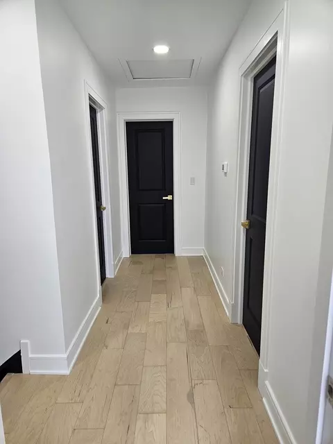Entry Way - 5402 N Mobile Ave, Chicago, IL 60630 photo 3 of 3