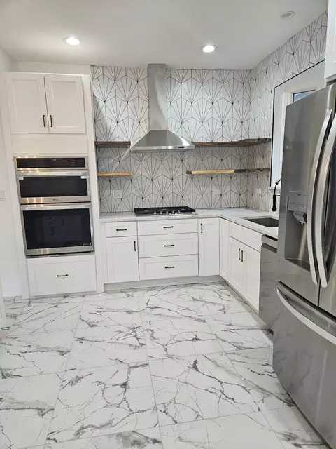 Kitchen - 5402 N Mobile Ave, Chicago, IL 60630 photo 2 of 2