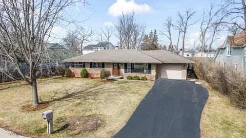 227 Kimball Ave, Wauconda, IL 60084