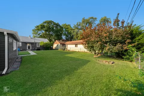 Exterior - 5145 State Rd, Burbank, IL 60459 photo 2 of 4