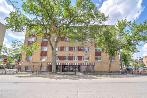 5100 N Sheridan Rd #502, Chicago, IL 60640