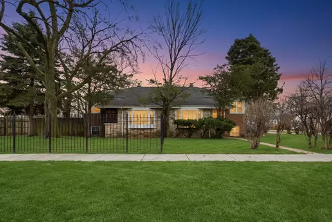 2247 E 96th St, Chicago, IL 60617