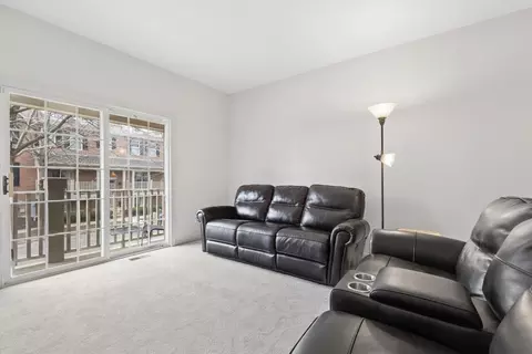 Living - 77 Lee Ct, Winfield, IL 60190 photo 1 of 2