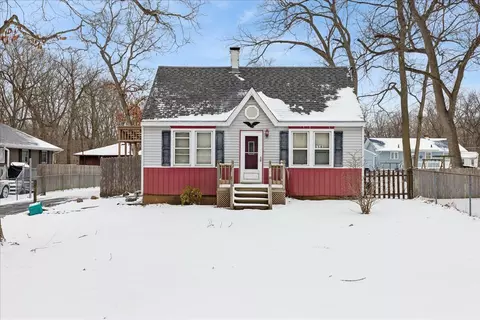 338 College Ave, Winthrop Harbor, IL 60096