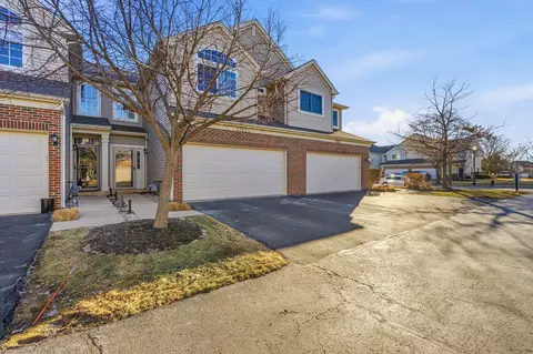 Exterior - 17656 S Gilbert Dr, Lockport, IL 60441 photo 4 of 10